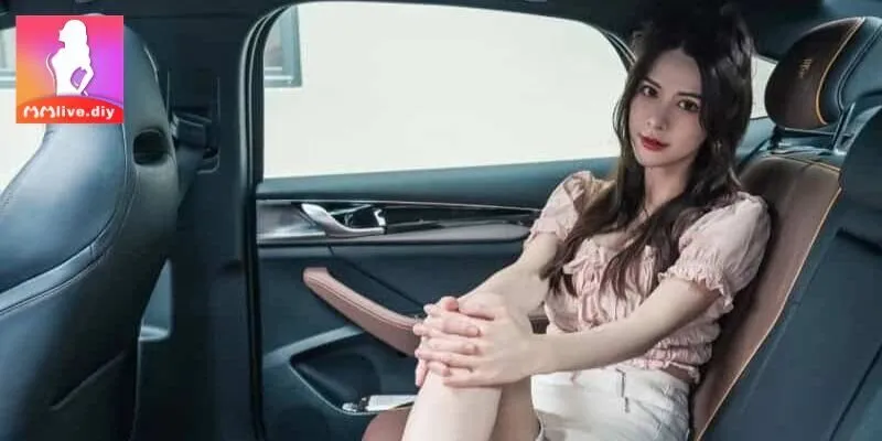 Những thách thức cô nàng phải chịu